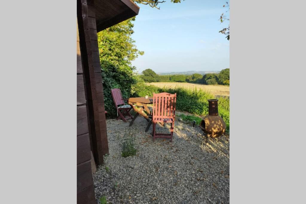 Self catering garden lodge Ludlow Eksteriør billede